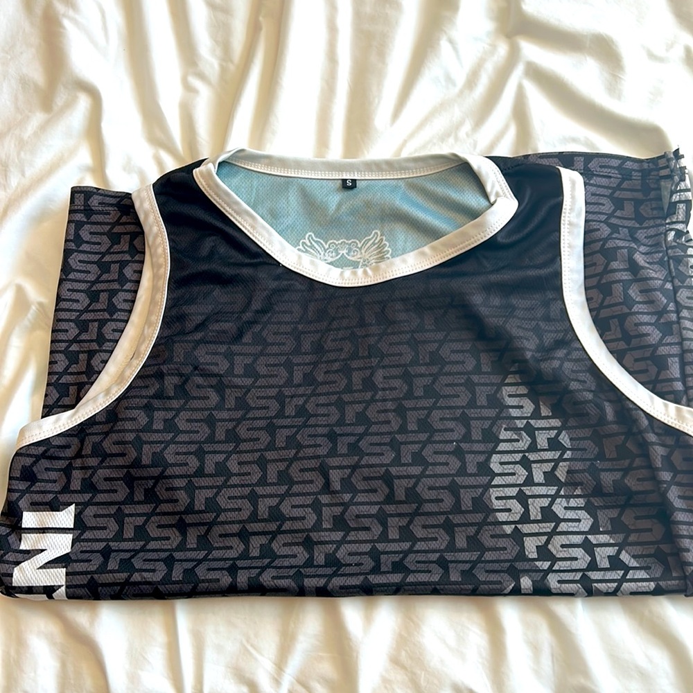 Fight tank! 🥊🥊🥊